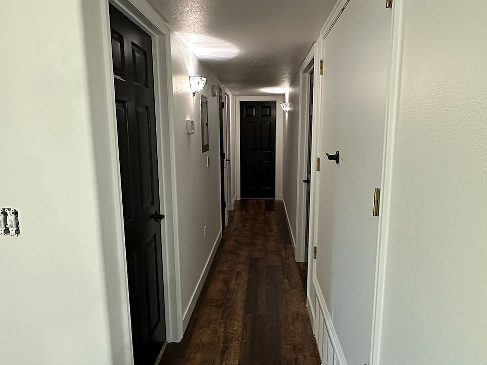 2nd image of 1279 W 1480 N #1279