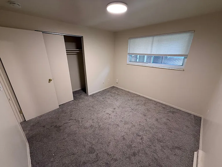 225 Terry St — Photo 19