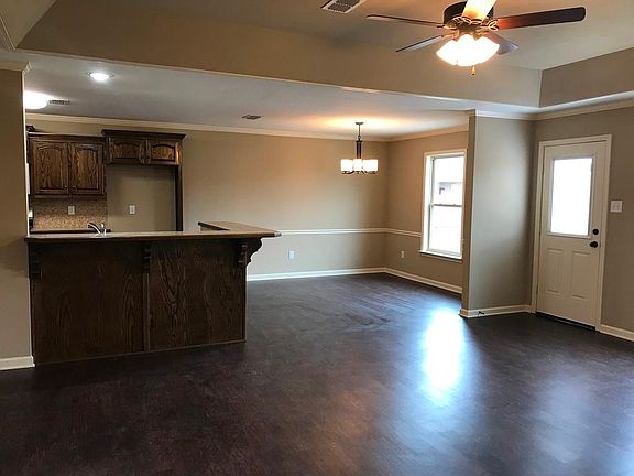 Breakfast area & Bar