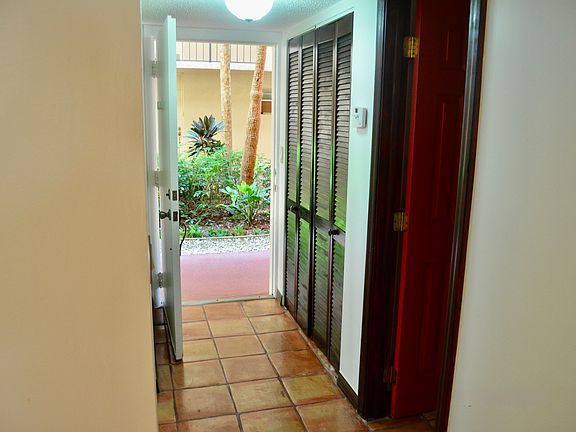 5th image of 406 NW 68th Ave APT 107