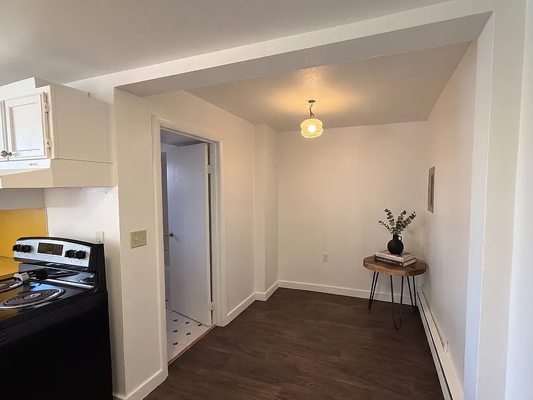 Rosada Apartments — Photo 8