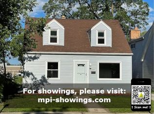 2266 N 68th St, Wauwatosa, WI 53213