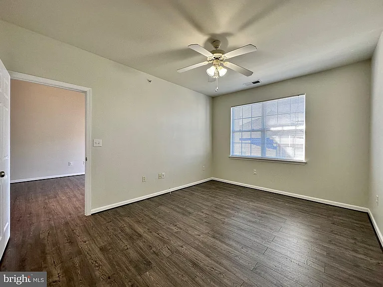 12925 Centre Park Cir #405 — Photo 11