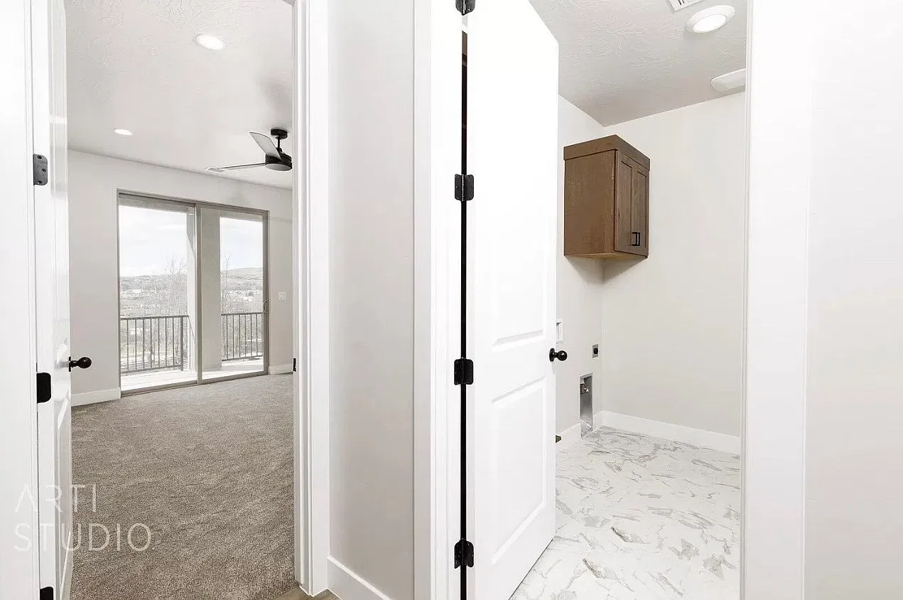 2 bed, 1500 sqft, $2,050 — Photo 3