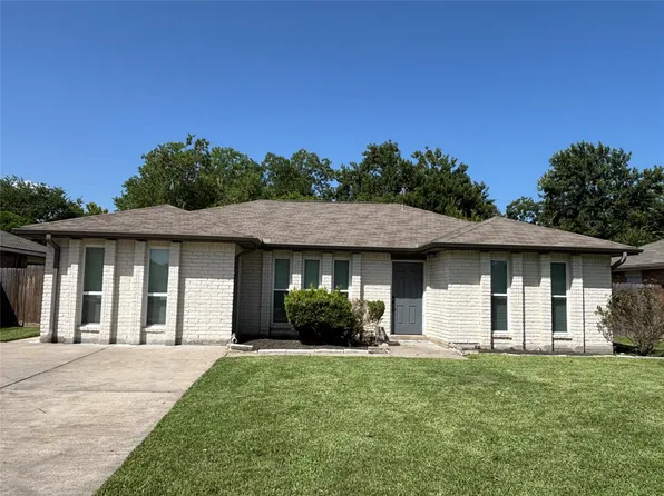 409 Bellmar Ln, Friendswood, TX 77546