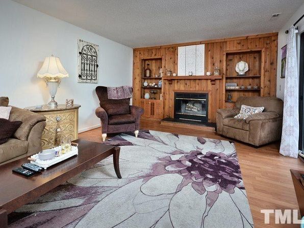 212 Finley Forest Dr #212