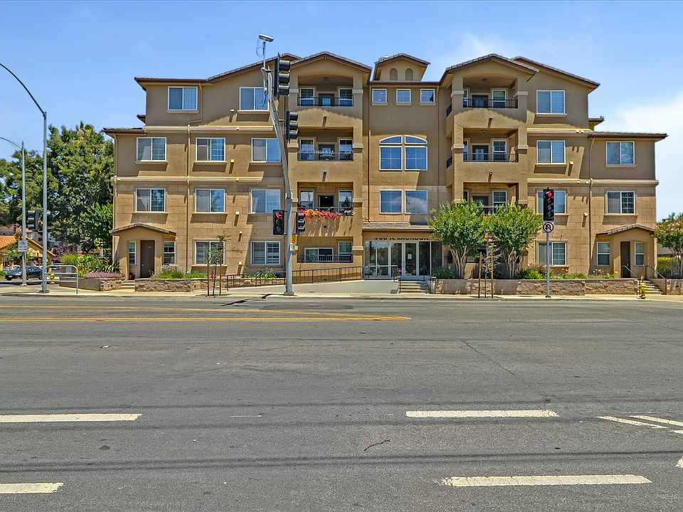 1st image of 88 N Jackson Ave Unit 206