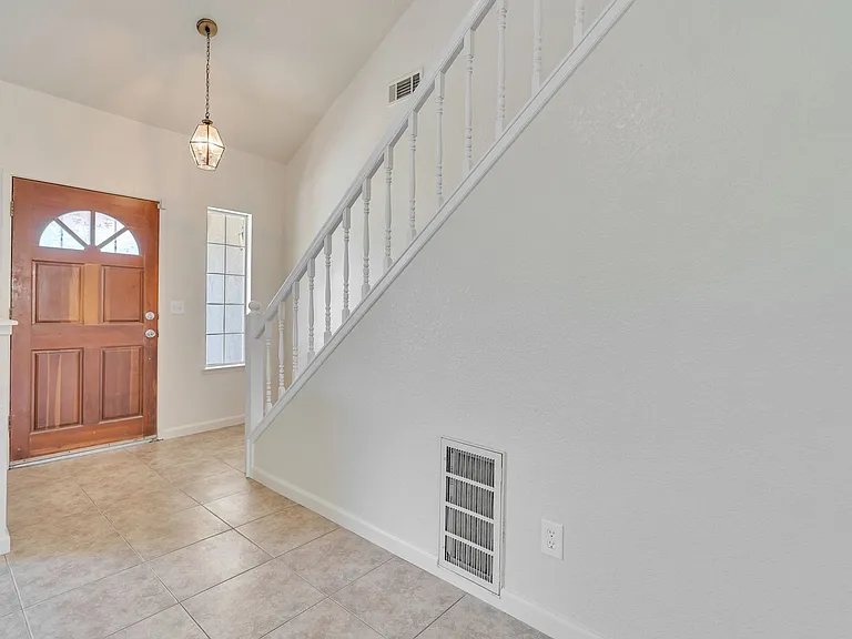 2130 Hidden Canyon Way — Photo 11