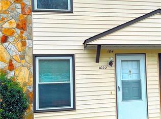 1022 Rock Knoll Ct, Winston Salem, NC 27107