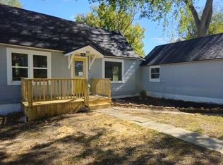 102 Roberts Dr, Mount Vernon, MO 65712