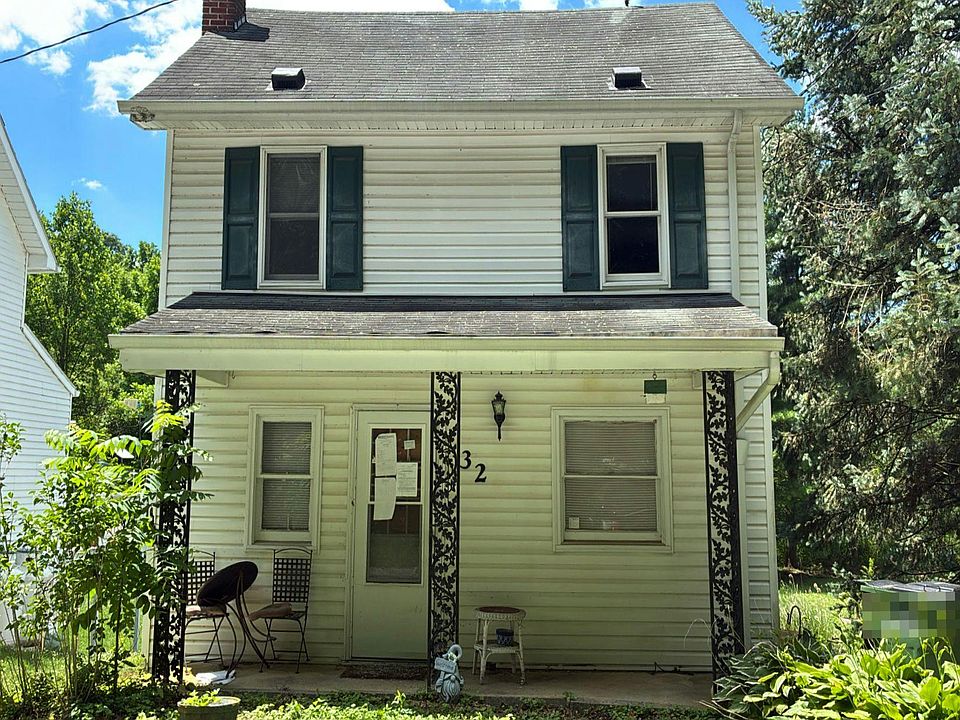 1st image of 32 Beaver St