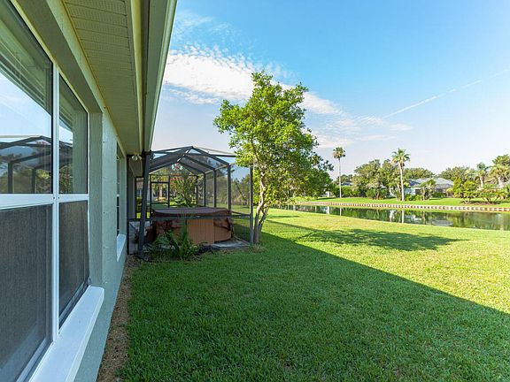 4th image of 285 San Nicolas Way