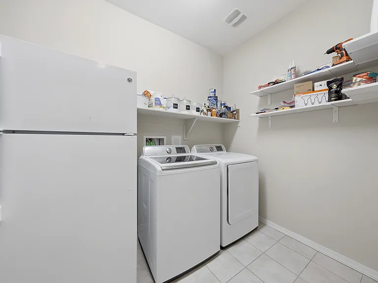 7228 W Tombstone Trl — Photo 28