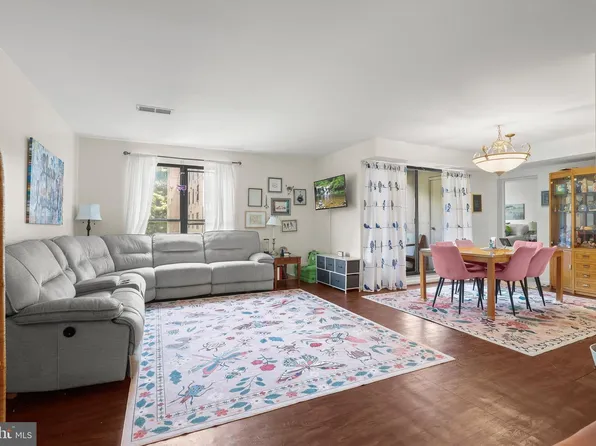 6317 Park Heights Ave Unit 306, Baltimore, MD 21215