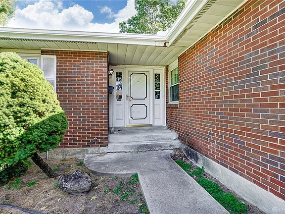 5th image of 3918 Meadowsweet Dr