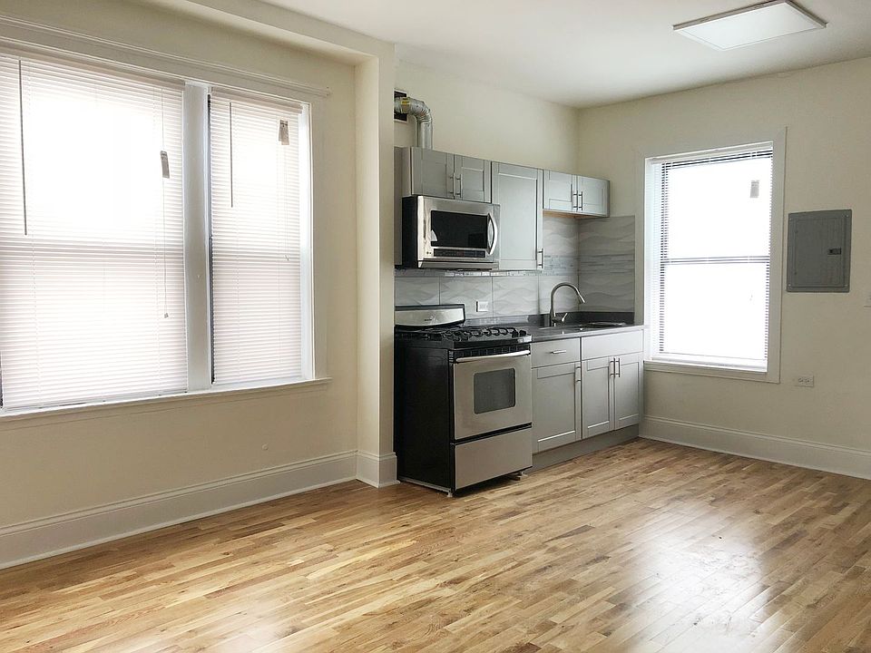 1st image of 4716 N Kedzie Ave APT 2