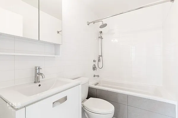 Rented by MNS | media 5