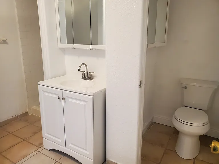 911 Hornblend St — Photo 10