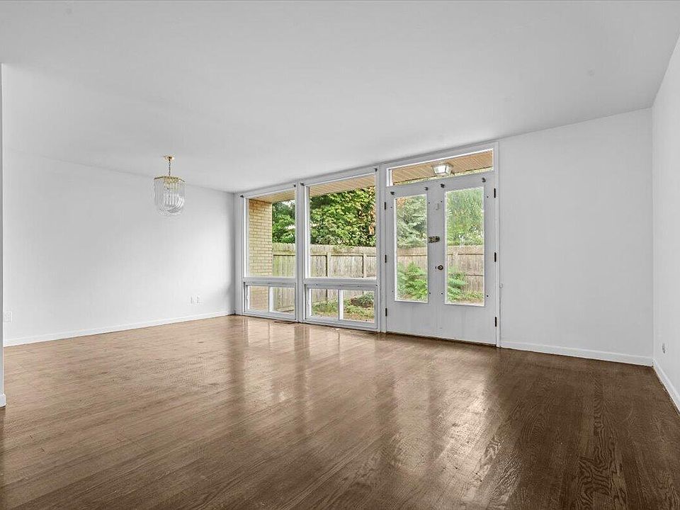 1551 Chateaufort Pl, photo 6