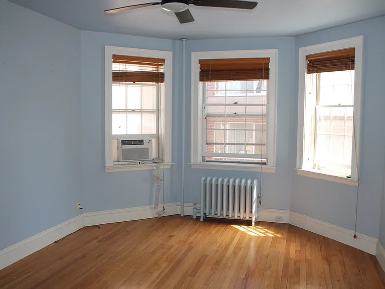 31 Concord Ave #11 — Photo 9