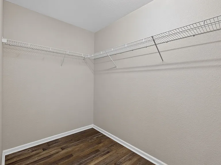 840 Willberry Dr — Photo 29
