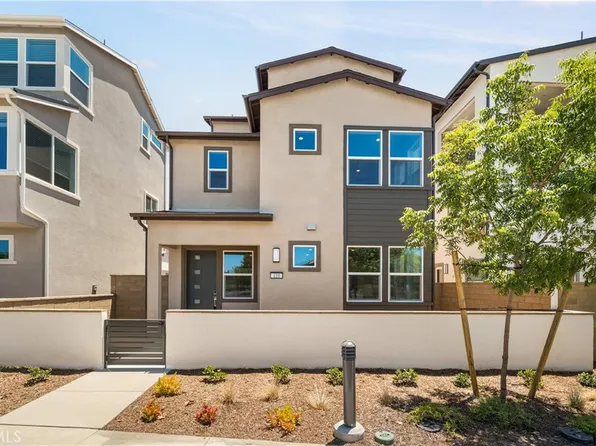 410 Lobata, Irvine, CA 92618