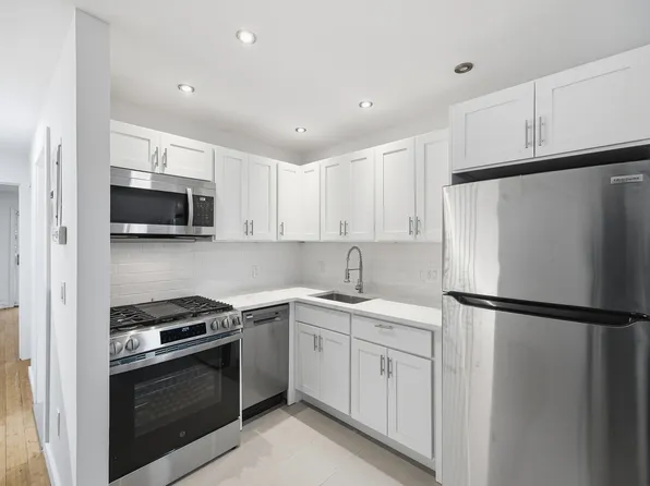 539 Quincy Street image 4 of 15