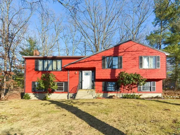 229 Daniels St, Franklin, MA 02038