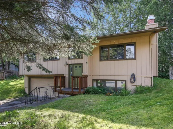 924 Norman St, Anchorage, AK 99504