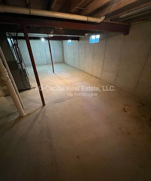 100 Crimson Ct — Photo 17