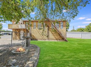 1010 N Main St, Taylor, TX 76574