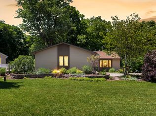 6645 Lansdown Dr, Dimondale, MI 48821