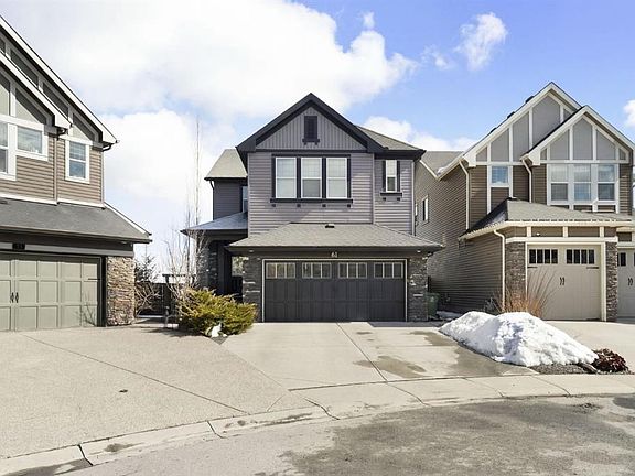 2nd image of 61 Cougar Ridge Cv SW