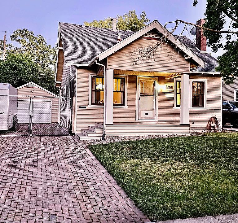 1st image of 1267 34th St