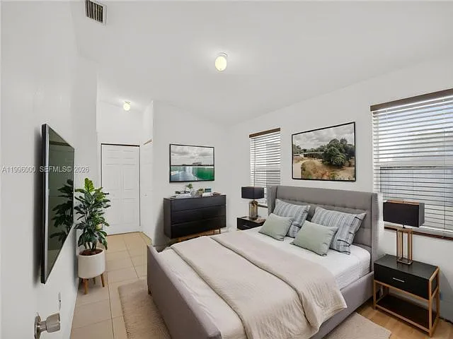 14613 SW 117th Ave — Photo 7