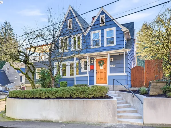 2128 SW Edgewood Rd, Portland, OR 97201