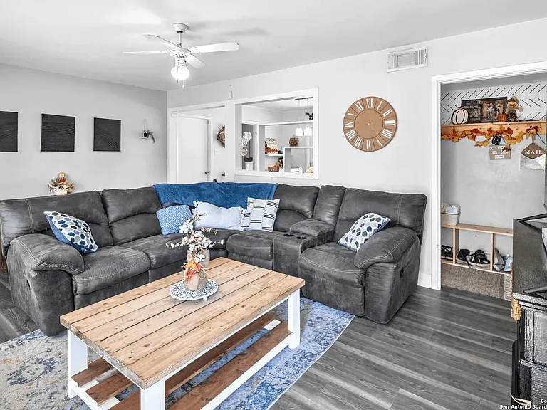 4131 Bikini Dr — Photo 7