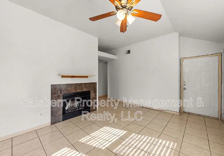 8510 Gatlinburg Dr — Photo 2