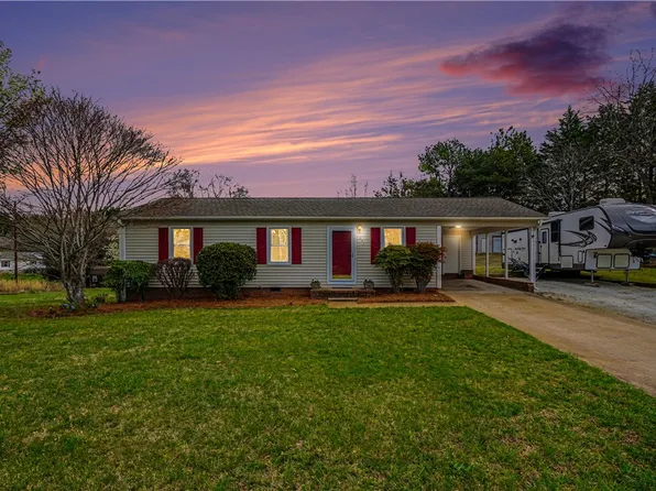 242 Vera Holliday Rd, Six Mile, SC 29682