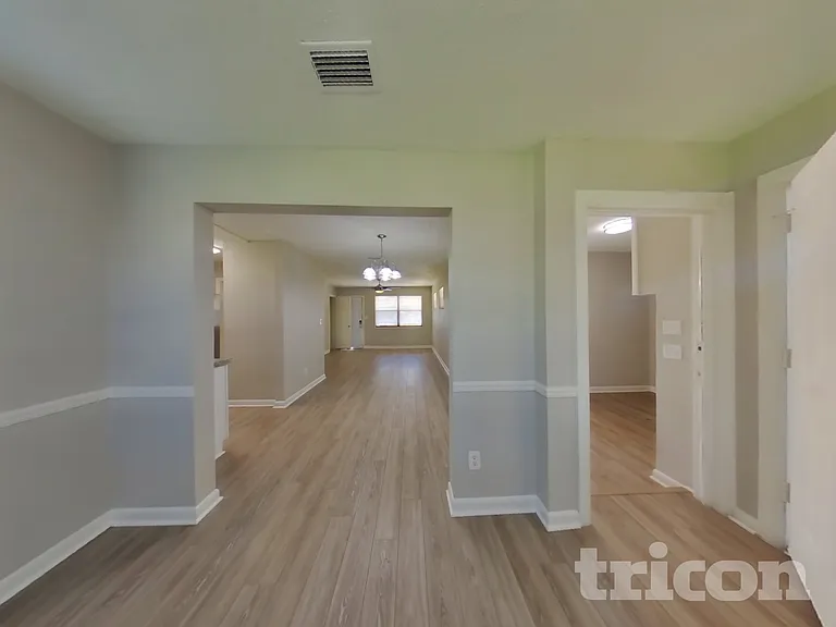 2703 Arlex Dr E — Photo 4
