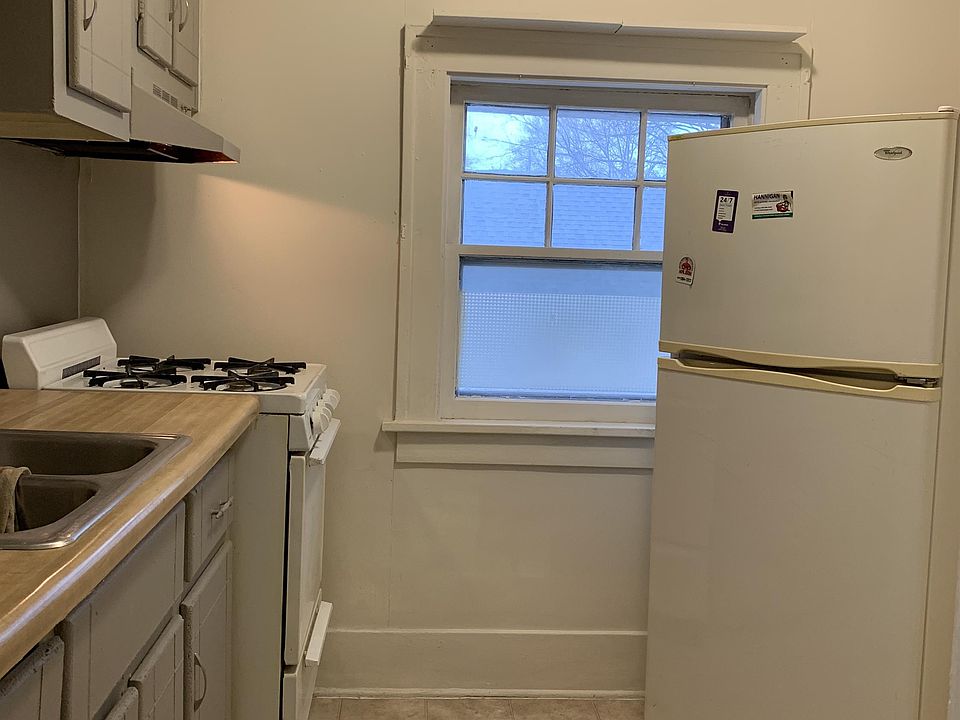 1st image of 1041 Cassopolis St APT 2