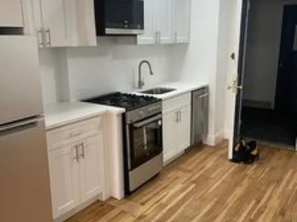 150 W End Ave, Brooklyn, NY