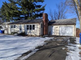 110 Gardens Dr, Springfield, MA 01119