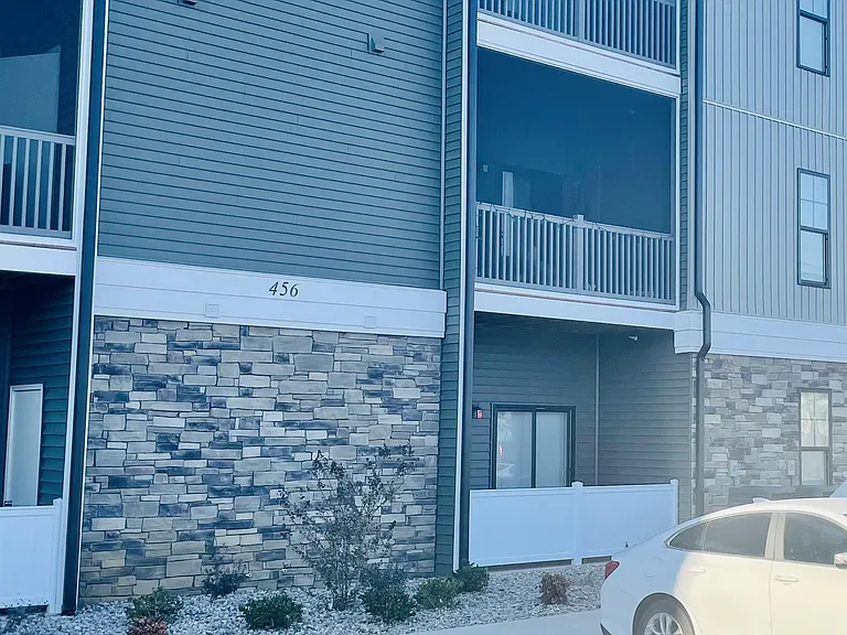 456 English Commons Drive Building A — Photo 17