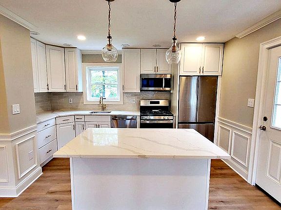 New Quartz and appliances