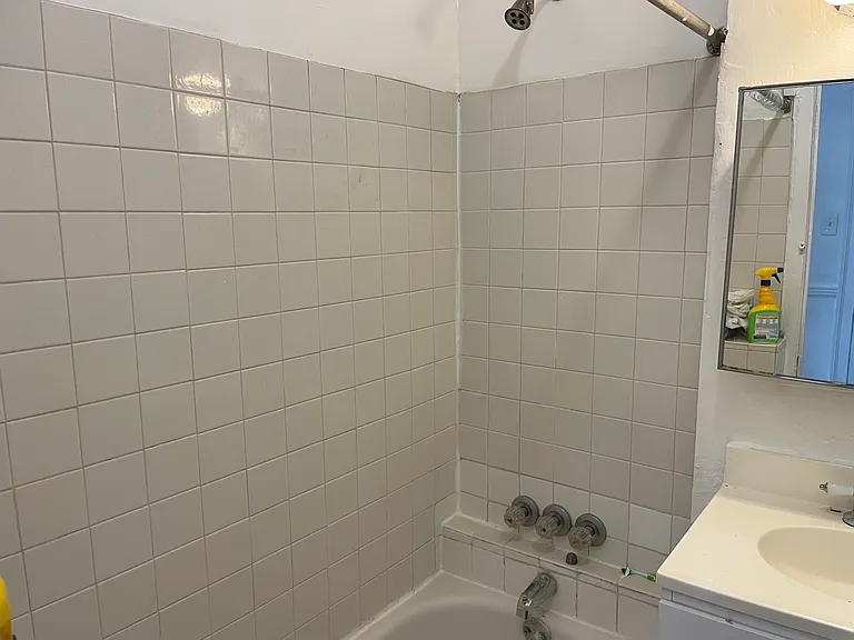 4945 N Kedzie Ave #2R — Photo 5