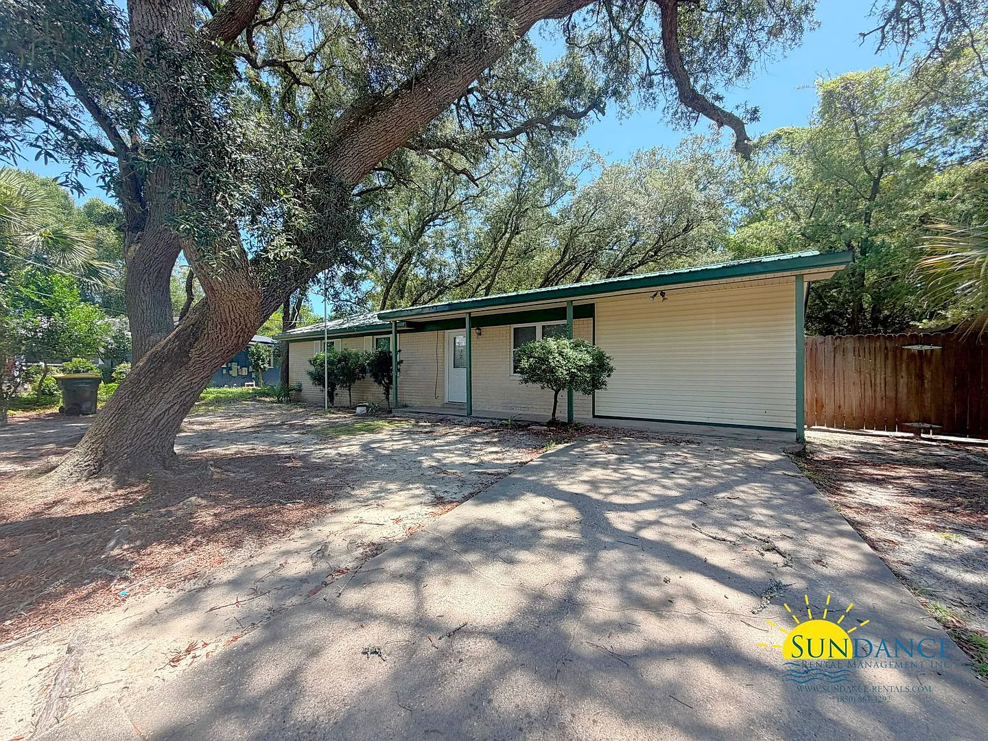 Great 4 Bedroom Home in Fort Walton Beach — Photo 1