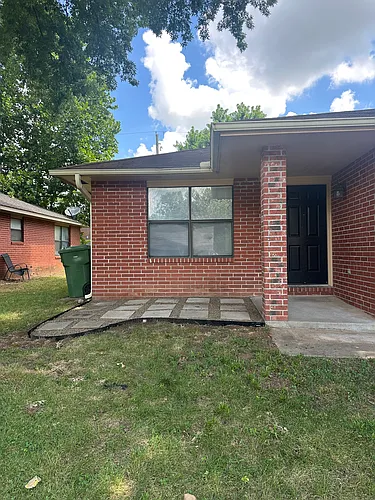 2420 W Mary Dr Photo 1