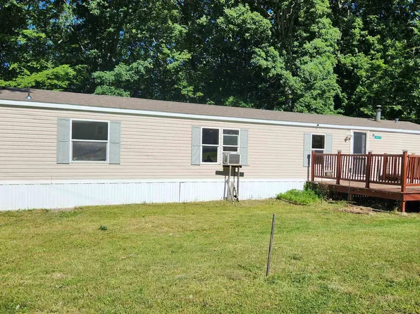 5 Reagan Circle, Allenstown, NH 03275