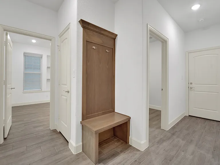 117 Community Dr — Photo 21